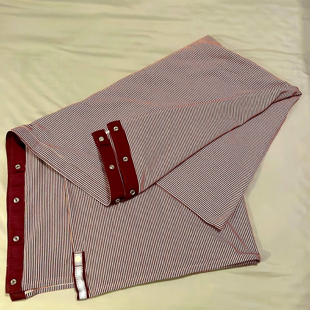 Lululemon maroon stripe vinyasa scarf LIKE NEW!